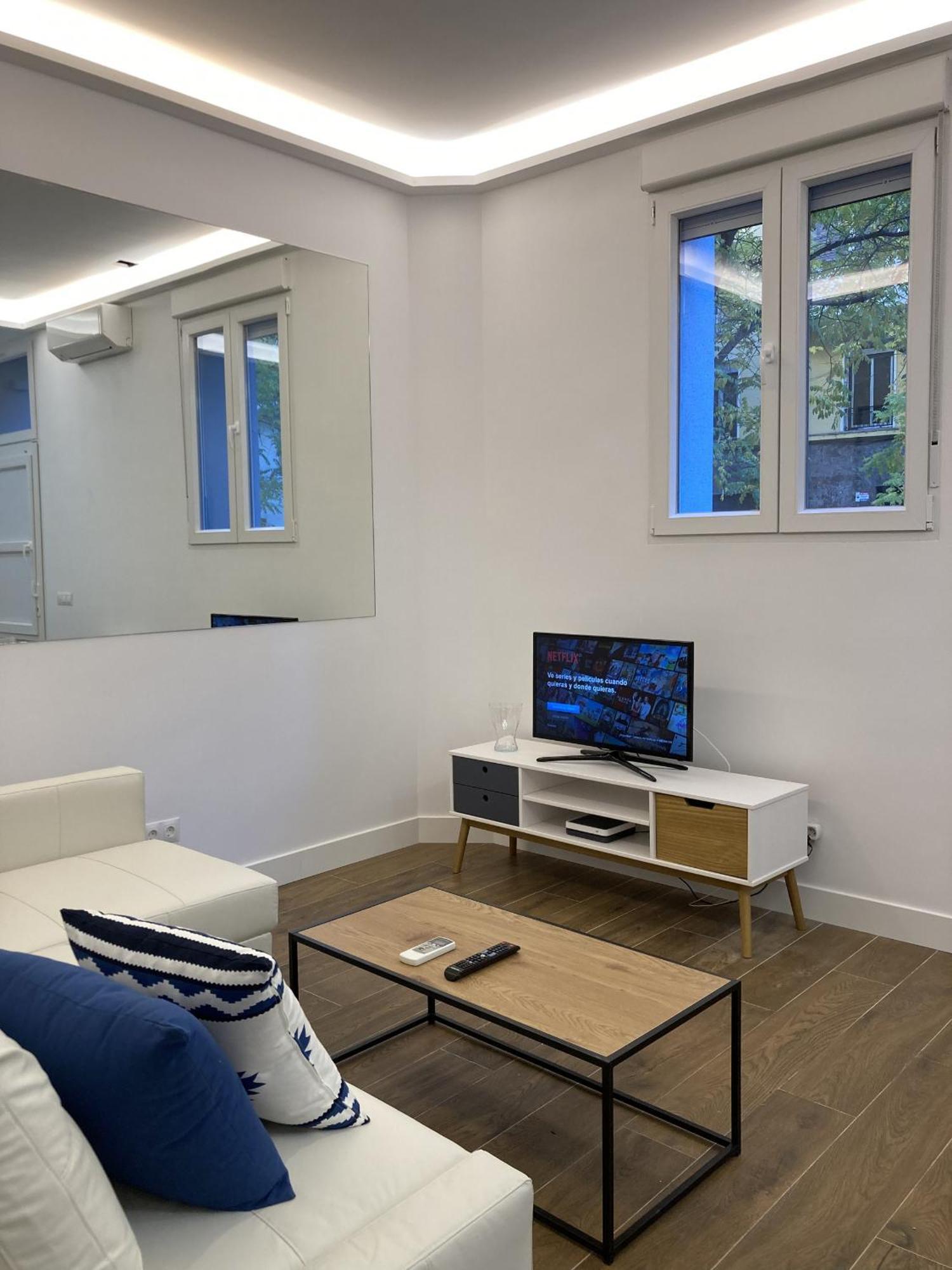Appartamento Nuevo Piso Retiro Madrid Esterno foto